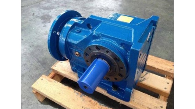恒信機(jī)械告訴您齒輪減速機(jī)磨損問(wèn)題如何解決？